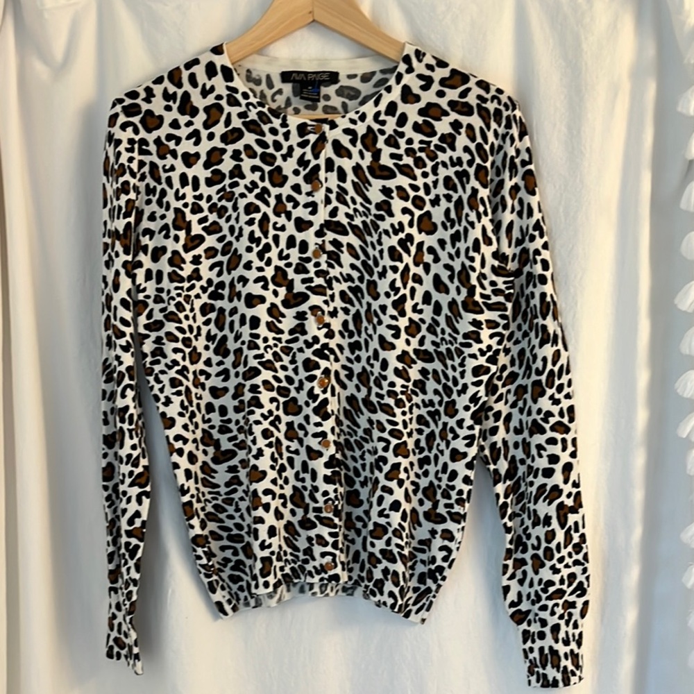 Size Medium Ava Paige Animal Print Cardigan